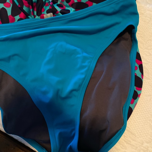 Victoria Secrets Vintage - Picture 4 of 9